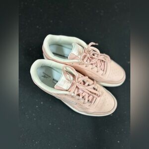 Reebok Ortholite Women's Soft Pink Sneakers